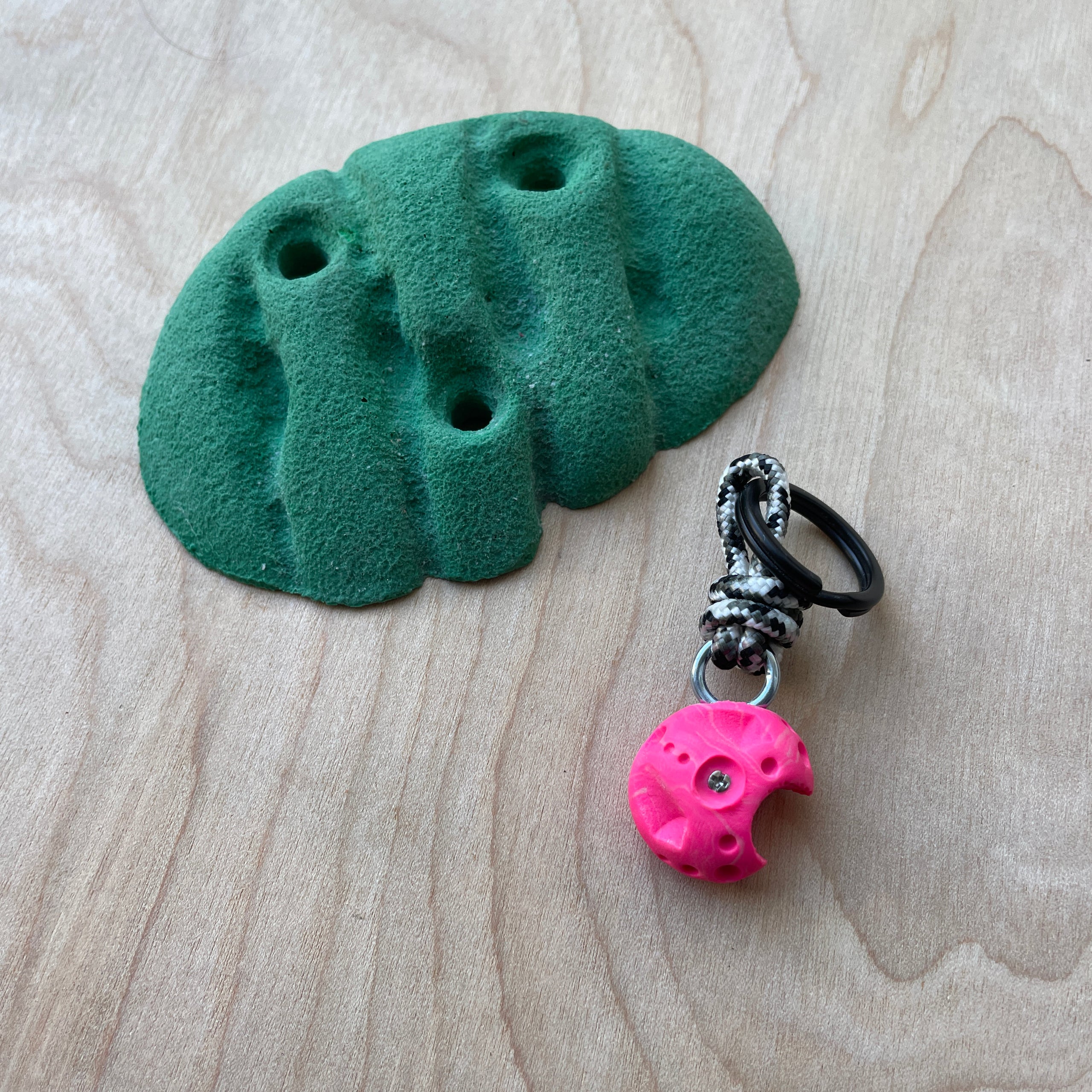 Rock climbing keychain outlet